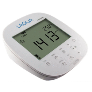 medidor de conductividad de sobremesa LAQUA EC1500, Horiba EC1500 laboratorio, medidor de conductividad Horiba, equipo de laboratorio para medición de TDS, medidor de salinidad profesional, instrumento para resistividad y temperatura, medidor multifuncional de parámetros electroquímicos, medidor con calibración automática de 5 puntos, dispositivo con compensación de temperatura automática ATC, equipo compatible con estándares GLP y GMP, medidor de conductividad con puerto USB, equipo para control de calidad en laboratorio, instrumento de medición con memoria interna, medidor de laboratorio con pantalla LCD retroiluminada, sistema de análisis de agua EC1500, medidor de conductividad para industria farmacéutica, instrumento de medición para alimentos y bebidas, equipo de investigación química, medidor para monitoreo ambiental de agua, medidor de conductividad con alarmas configurables, medidor preciso para laboratorio, medidor con amplio rango de medición de conductividad, equipo versátil para análisis electroquímico, medidor compacto con materiales resistentes, herramienta ideal para universidades y centros de formación, medidor EC1500 con electrodo 9382-10D, kit completo de medición de conductividad, equipo de laboratorio con interfaz USB
